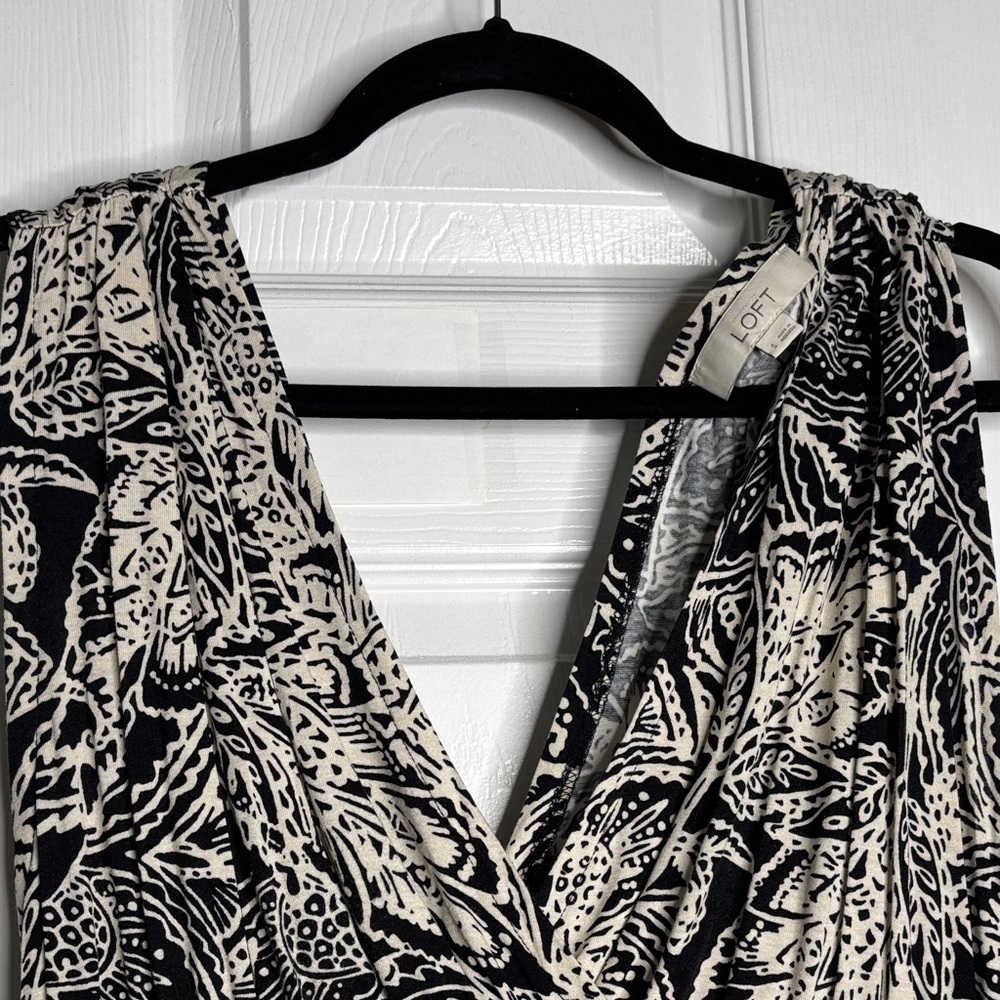 LOFT Black and Cream Floral Dress - Picture 1 of 3
